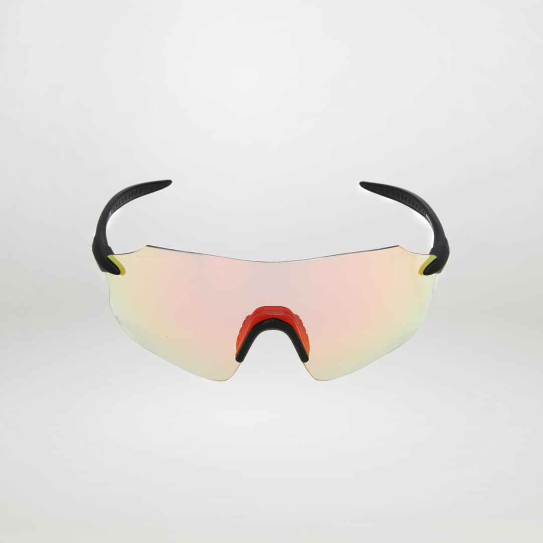 Sportsbriller for lange turer og takler ulike værforhold